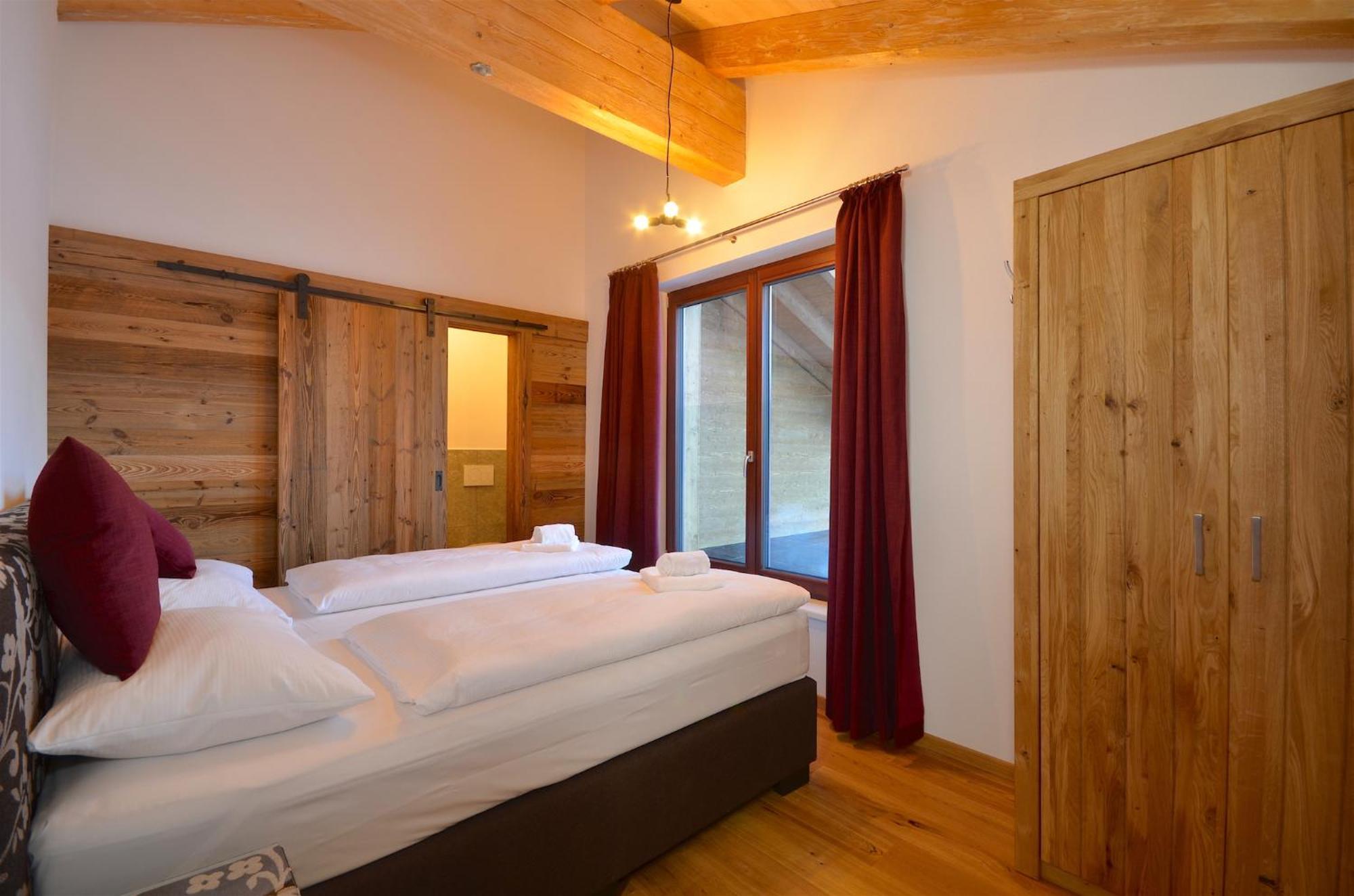 Ski-In Ski-Out Chalet Maiskogel "Bergli" - By Alpen Apartments Капрун Экстерьер фото